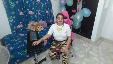 rous_kinky online show from January 19, 1:10 pm