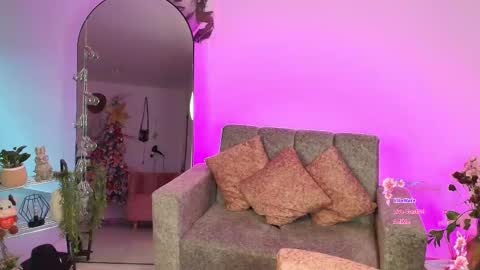 Rousee online show from January 15, 1:53 pm