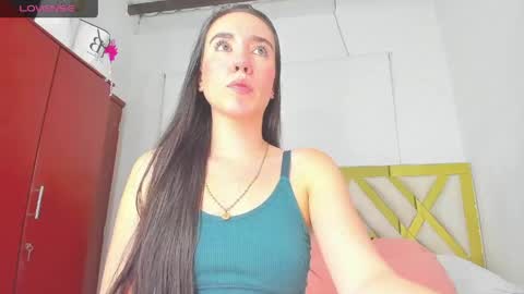 rousee_yarelds online show from April 16, 6:35 am