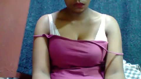 Snapshot of rovaelyah chatting on September 29, 3:16 am rovaelyah online show from September 29, 3:16 am