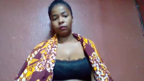 Snapshot of rovaelyah chatting on October 8, 7:03 am rovaelyah online show from October 8, 7:03 am