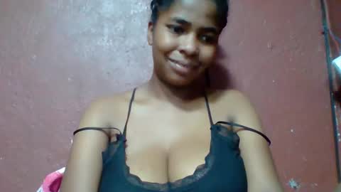 rovaelyah online show from April 19, 8:15 am