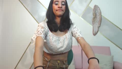   online show from February 18, 9:09 pm