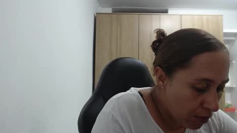 Roxana online show from February 19, 2:54 am