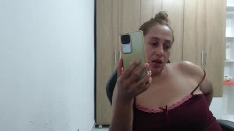 Roxana online show from April 22, 2:52 am