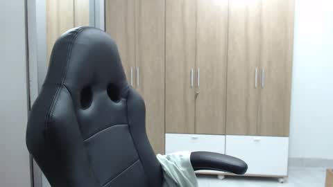 Snapshot of roxanalove7 chatting on February 8, 2:15 am Roxana online show from February 8, 2:15 am