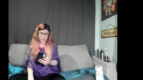 roxihazeleyes online show from October 10, 6:36 pm