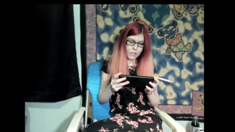 roxihazeleyes online show from March 11, 2:42 am