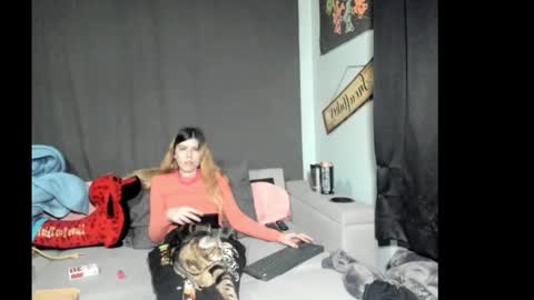 roxihazeleyes online show from February 12, 4:05 am