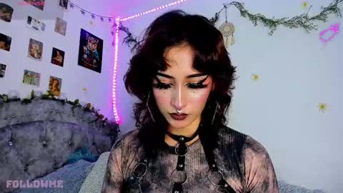 Roxxane online show from March 10, 2:06 am