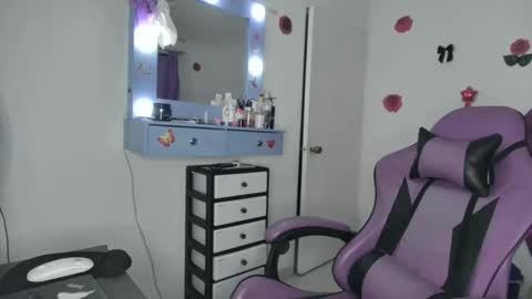 Roxy online show from June 3, 2:25 am