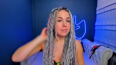 Roxy online show from December 14, 2:07 am