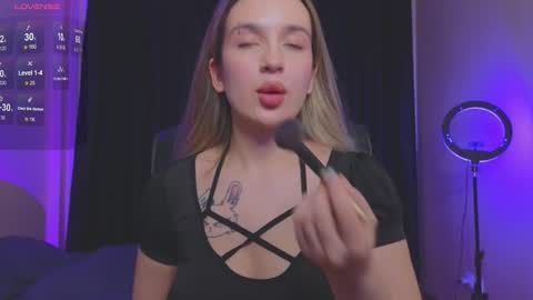 Roxy online show from December 14, 10:16 pm