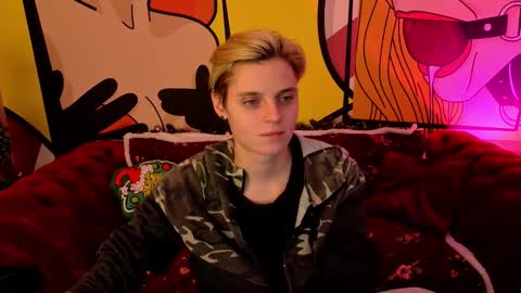 roxyflames online show from December 15, 1:51 pm