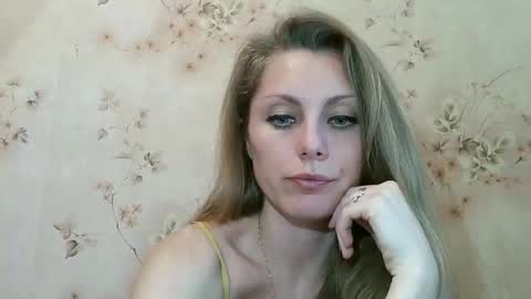 roxyfox18x01 online show from February 21, 2:20 pm