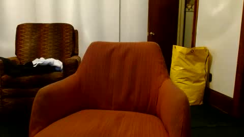 roy5899 online show from April 13, 12:26 am