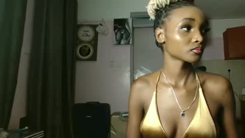 Softluxe online show from April 20, 5:43 am