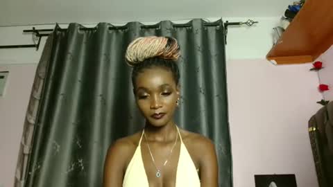 Softluxe online show from April 21, 7:04 am