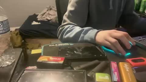 Royalty13m online show from December 17, 12:12 pm