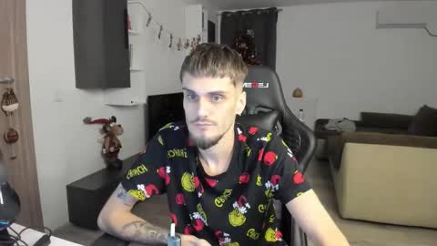 R online show from December 21, 1:34 am