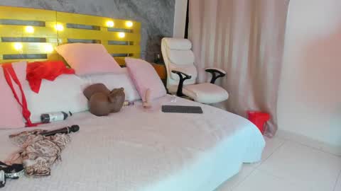 Rubi online show from February 16, 9:59 am