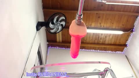 Daniells online show from October 16, 11:43 am