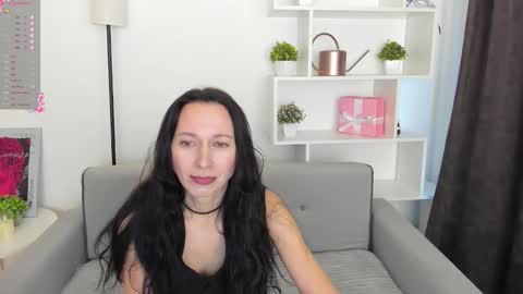Snapshot of rubiharlot chatting on October 19, 2:05 am rubiharlot online show from October 19, 2:05 am
