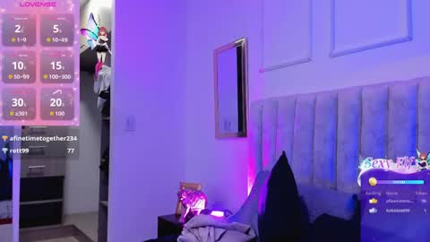 ruby_your_milf online show from April 18, 2:24 am