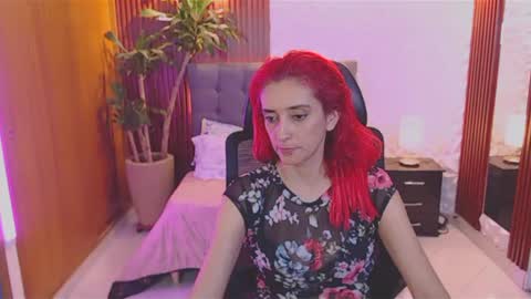 ruby_your_milf online show from February 26, 12:52 am