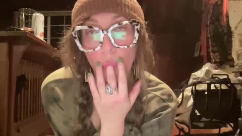 rubywavesback online show from December 17, 5:03 am