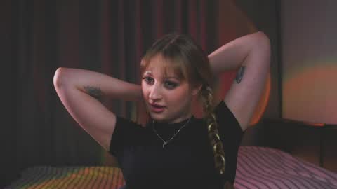 Mila online show from April 3, 5:09 pm