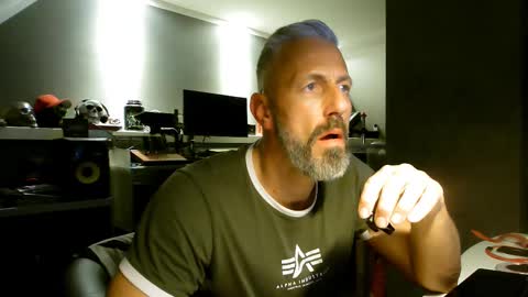 Chico que rico Caliente online show from February 23, 6:23 pm