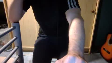 rugby_boy2000 online show from September 29, 6:29 pm