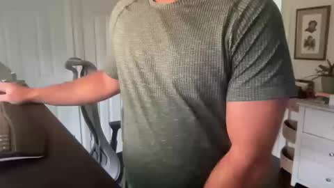 rungriff2323 online show from October 10, 7:52 pm