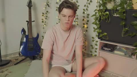 rusbradpitt online show from February 18, 4:29 pm