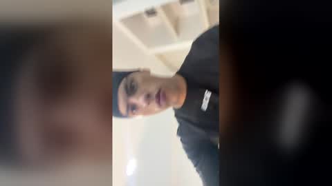  R U S S E L L  online show from November 26, 1:47 am