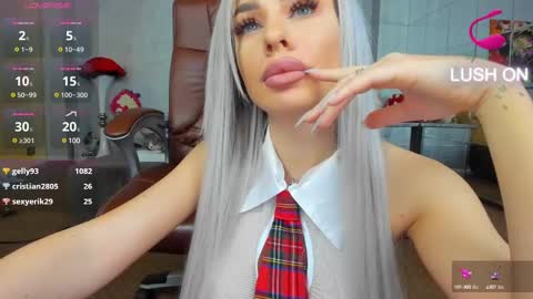 Ava online show from February 25, 3:20 pm