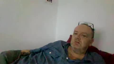 rustybee online show from October 21, 4:21 pm