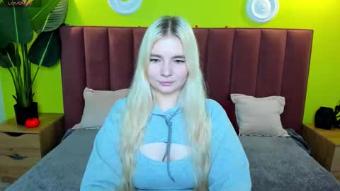 ruthbryant online show from November 7, 1:08 am