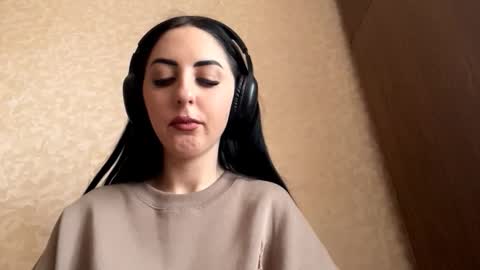 Cindy online show from November 11, 9:22 am