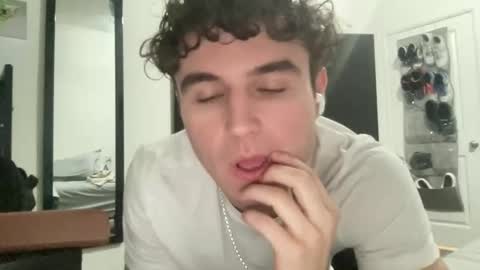 ryan online show from December 1, 5:49 am