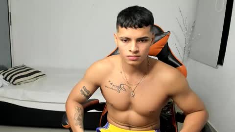 ryan_myerz online show from February 7, 4:04 am