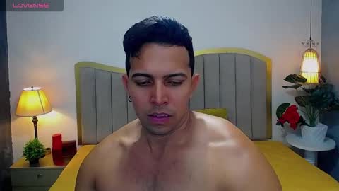 Snapshot of ryan_nesson chatting on September 12, 3:47 pm Ryan online show from September 12, 3:47 pm