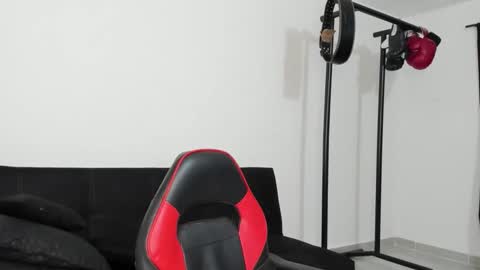 ryanwhite3 online show from November 6, 10:46 pm