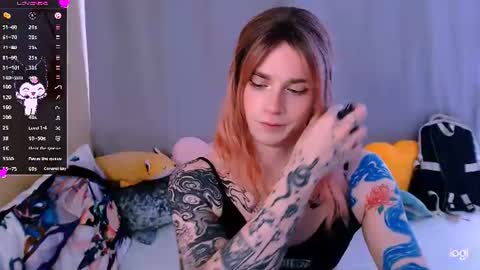  Alice  online show from July 24, 7:05 am