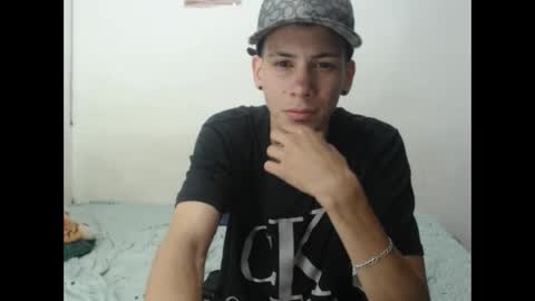 saam_hott_ online show from January 9, 5:55 am