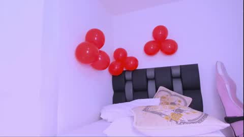 Snapshot of sababrown chatting on February 17, 4:39 pm SabaBrown online show from February 17, 4:39 pm