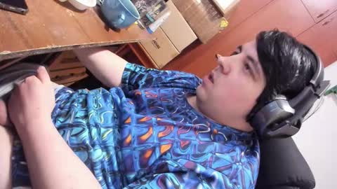 1141323  my Lord Mister Max   moms treasure online show from March 24, 10:49 pm