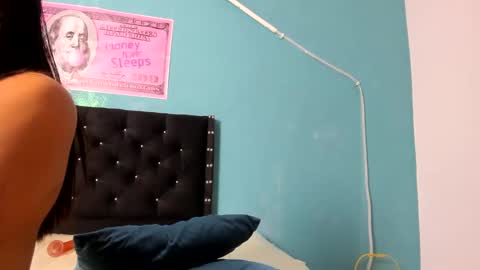 Snapshot of sabrina_hot77 chatting on January 10, 11:33 am sabrina_hot77 online show from January 10, 11:33 am