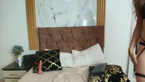 scarlet fox75 online show from April 14, 7:17 pm